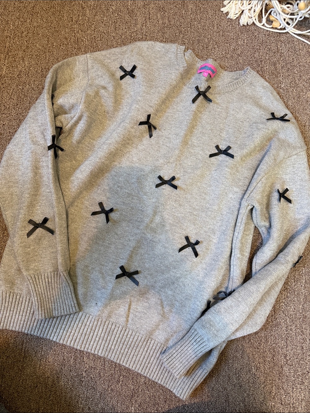Grey Knit Sweater with Black Bow Accent Edikted